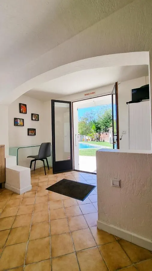 Dolce Apartment 3 Bedrooms 5 Guests 10Min To Cannes Мандельё-ла-Напуль
